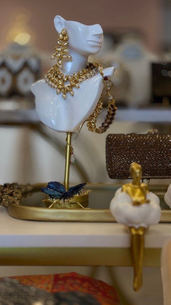 Pakistani luxury woman clothing – Bellanoor Fashion